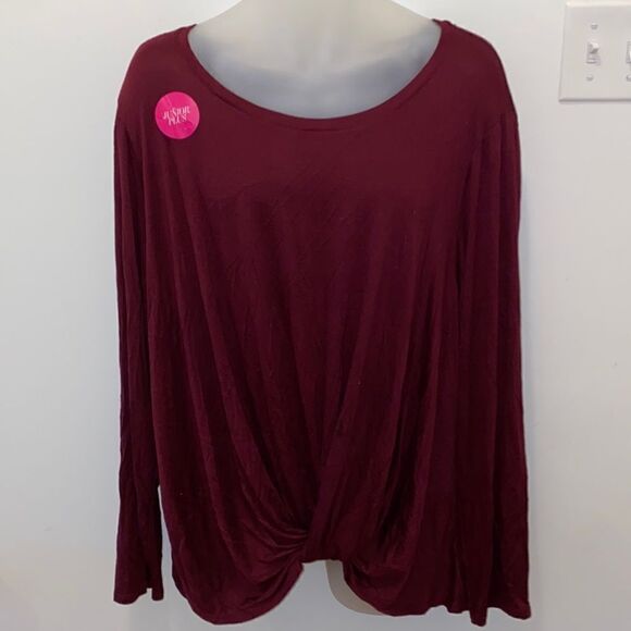 Eyeshadow Burgundy Passion Scoop Bottom Top Blouse Shirt 2X Plus NWT - Picture 1 of 5